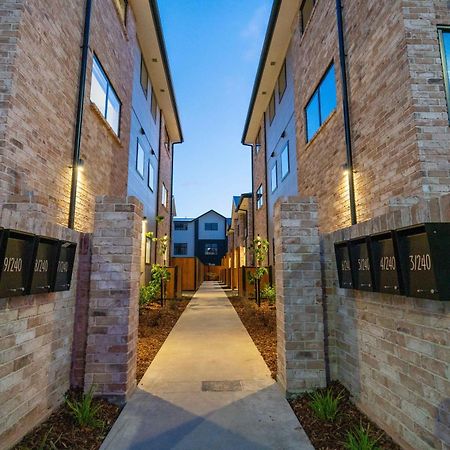 Christchurch Entertainment Hub 2 Bed 2 Bath W Carpark エクステリア 写真
